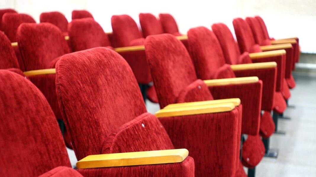 335126-pexels-photo-257385